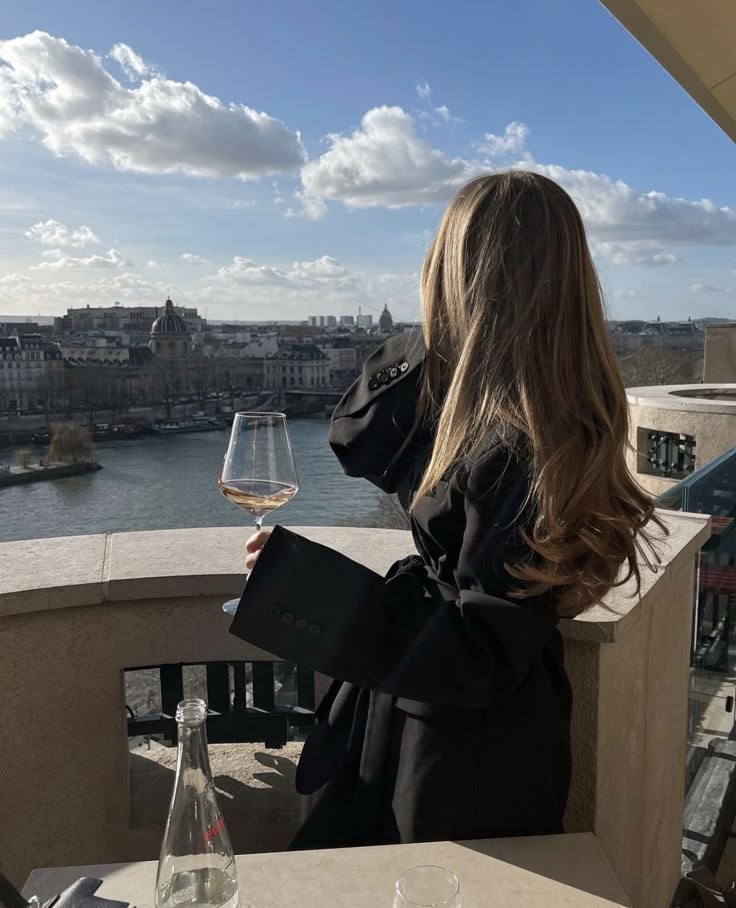 Mischaela Elkins de Valerga