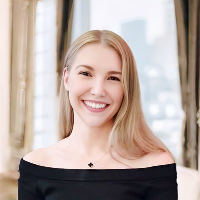 Mischaela Elkins de Valerga